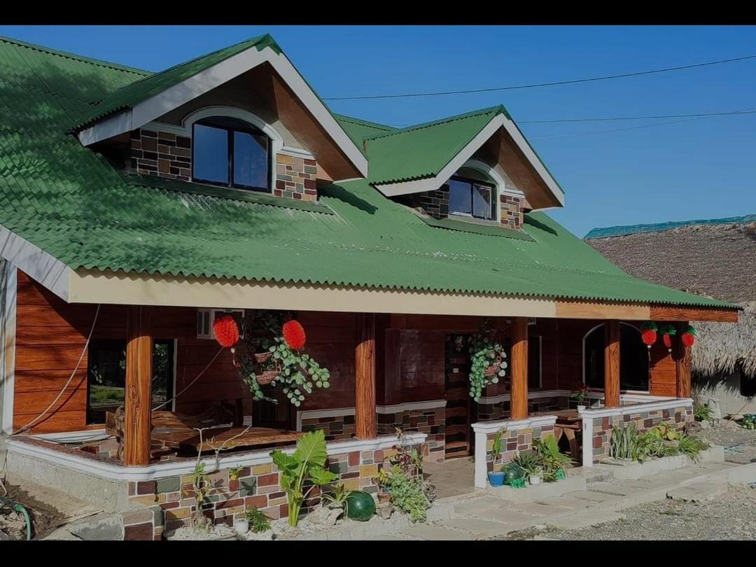 Blue Lagoon Inn And Restaurant, Pagudpud Mabubua Exterior photo